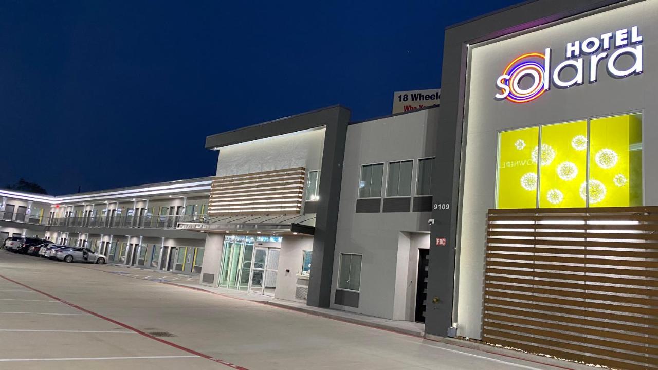 | Hotel Solara I-45 & Hobby Airport Houston