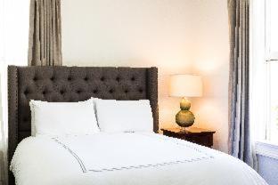Room #5689318 at Hotel Ella