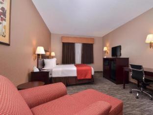Room #53169341 at Best Western Dayton Inn & Suites