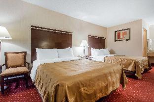 Room #49063113 at Quality Inn Mount Airy Mayberry