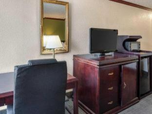 Room #34875710 at Quality Inn Shreveport Airport