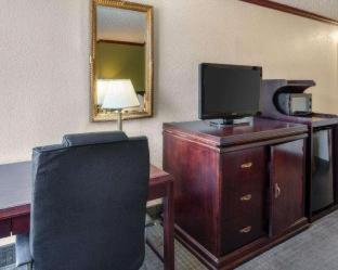 Room #34875712 at Quality Inn Shreveport Airport