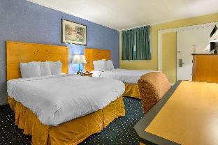Room #32230028 at Inn at Lebanon - Hershey & Manheim area