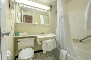 Room #32230028 at Inn at Lebanon - Hershey & Manheim area