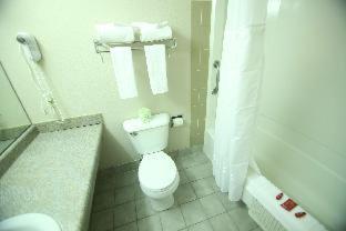 Room #27986410 at Baymont Inn and Suites by Wyndham Farmington, MO