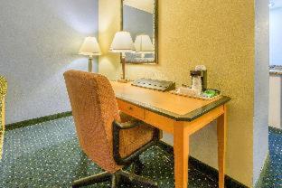 Room #32230029 at Inn at Lebanon - Hershey & Manheim area