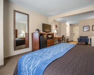 Room #48984211 at Candlewood Suites Dixon by IHG