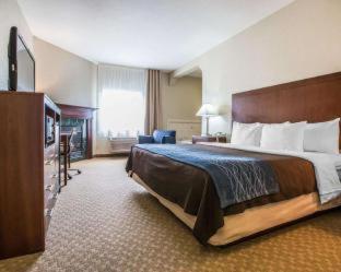 Room #48984215 at Candlewood Suites Dixon by IHG