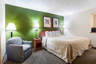 Room #49016507 at Quality Inn & Suites Lake Charles South