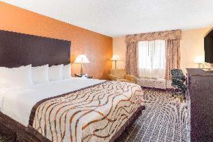 Room #43527409 at Baymont by Wyndham Muskegon