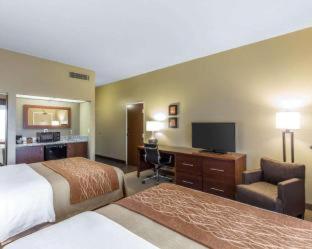 Room #48943211 at Tollgate Inn