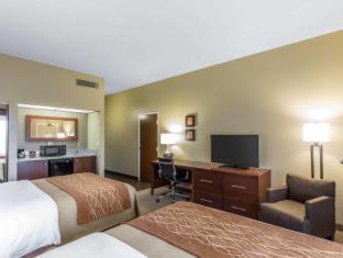Room #48943211 at Tollgate Inn