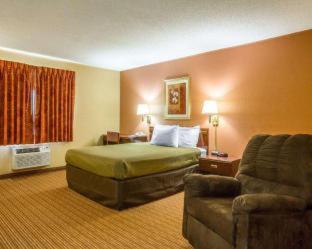 Room #32716115 at Econo Lodge Massena Hwy 37