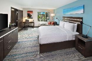 Room #2265927 at The Cove Hotel, Long Beach