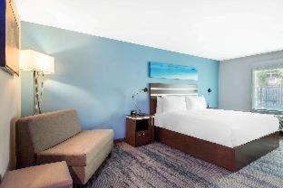 Room #2265928 at The Cove Hotel, Long Beach