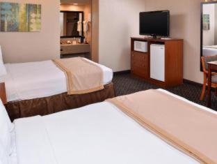 Room #4842433 at Best Western Oxnard Inn