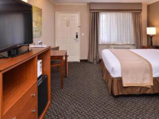 Room #4842418 at Best Western Oxnard Inn