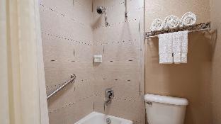Room #4842420 at Best Western Oxnard Inn