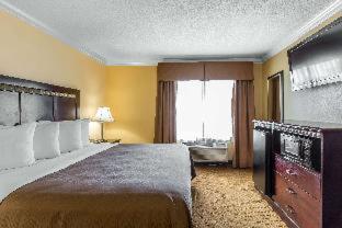 Room #5733315 at Quality Inn & Suites Bell Gardens - Los Angeles