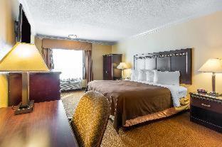 Room #5733315 at Quality Inn & Suites Bell Gardens - Los Angeles