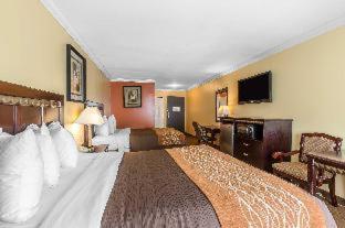 Room #5733317 at Quality Inn & Suites Bell Gardens - Los Angeles