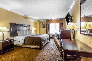 Room #5733319 at Quality Inn & Suites Bell Gardens - Los Angeles