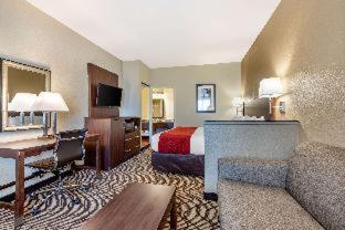 Room #26155412 at Comfort Inn & Suites Orange County John Wayne Airport