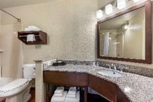 Room #26155413 at Comfort Inn & Suites Orange County John Wayne Airport
