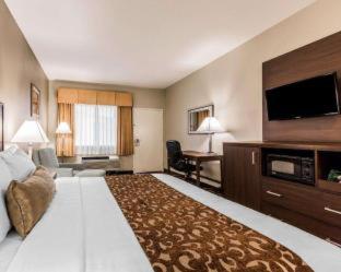 Room #26155416 at Comfort Inn & Suites Orange County John Wayne Airport