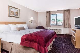 Room #109342118 at Pottsville Inn