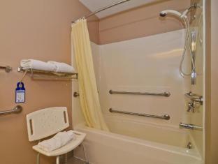 Room #73296213 at Best Western Park Oasis Inn