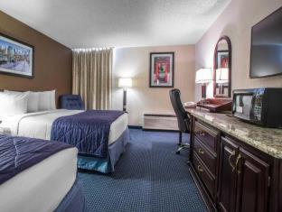 Room #24654508 at Quality Inn Schaumburg - Chicago near the Mall