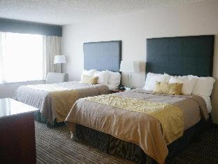 Room #73296218 at Best Western Park Oasis Inn