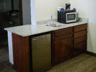 Room #73296218 at Best Western Park Oasis Inn