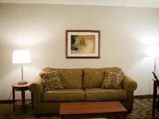 Room #73296218 at Best Western Park Oasis Inn