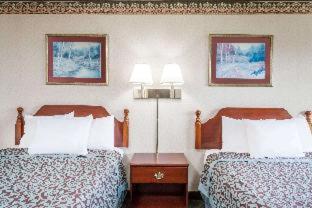 Room #44893930 at Days Inn by Wyndham Tannersville