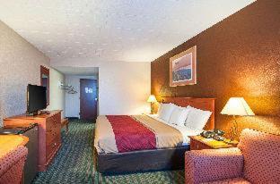 Room #5930806 at Quality Inn Near Pimlico Racetrack