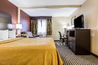 Room #62209606 at Quality Inn Mount Vernon, IL