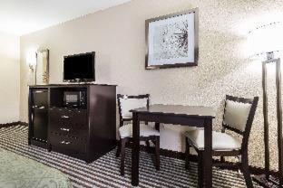 Room #62209607 at Quality Inn Mount Vernon, IL