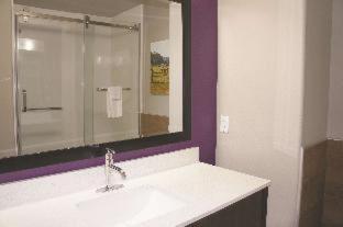 Room #46625845 at La Quinta Inn & Suites by Wyndham Pharr North McAllen