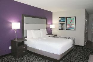 Room #46625858 at La Quinta Inn & Suites by Wyndham Pharr North McAllen