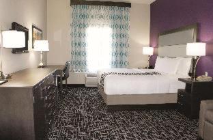 Room #46625846 at La Quinta Inn & Suites by Wyndham Pharr North McAllen