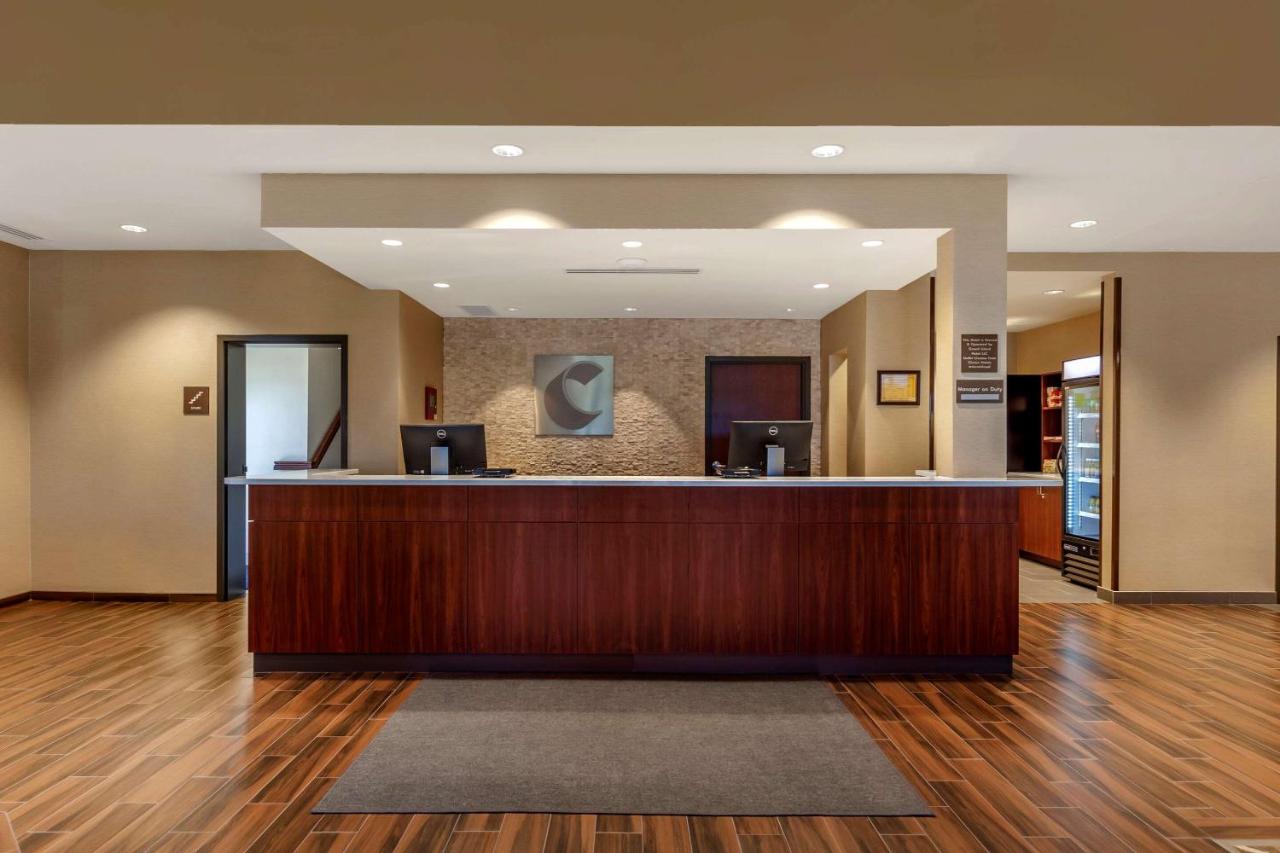 | Comfort Suites Grand Island