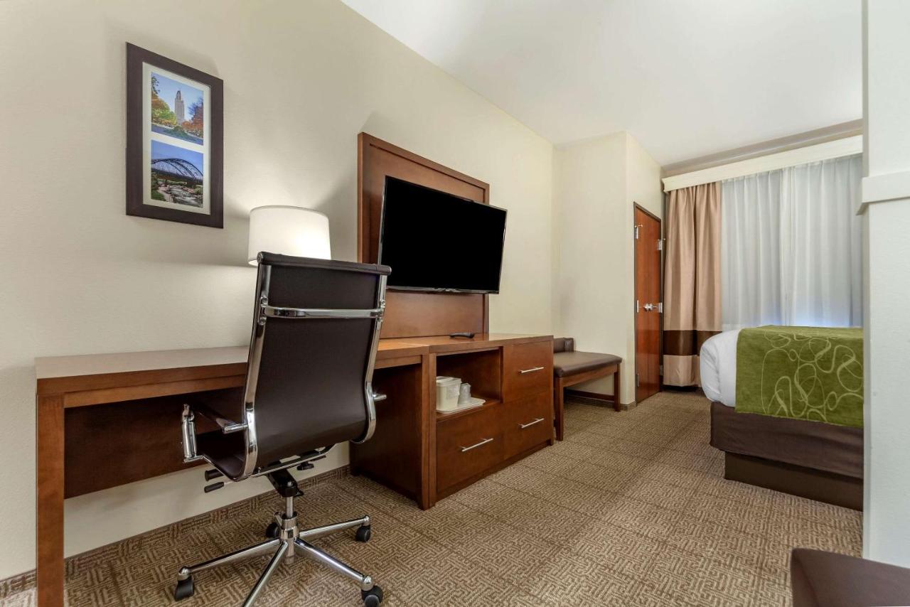  | Comfort Suites Grand Island