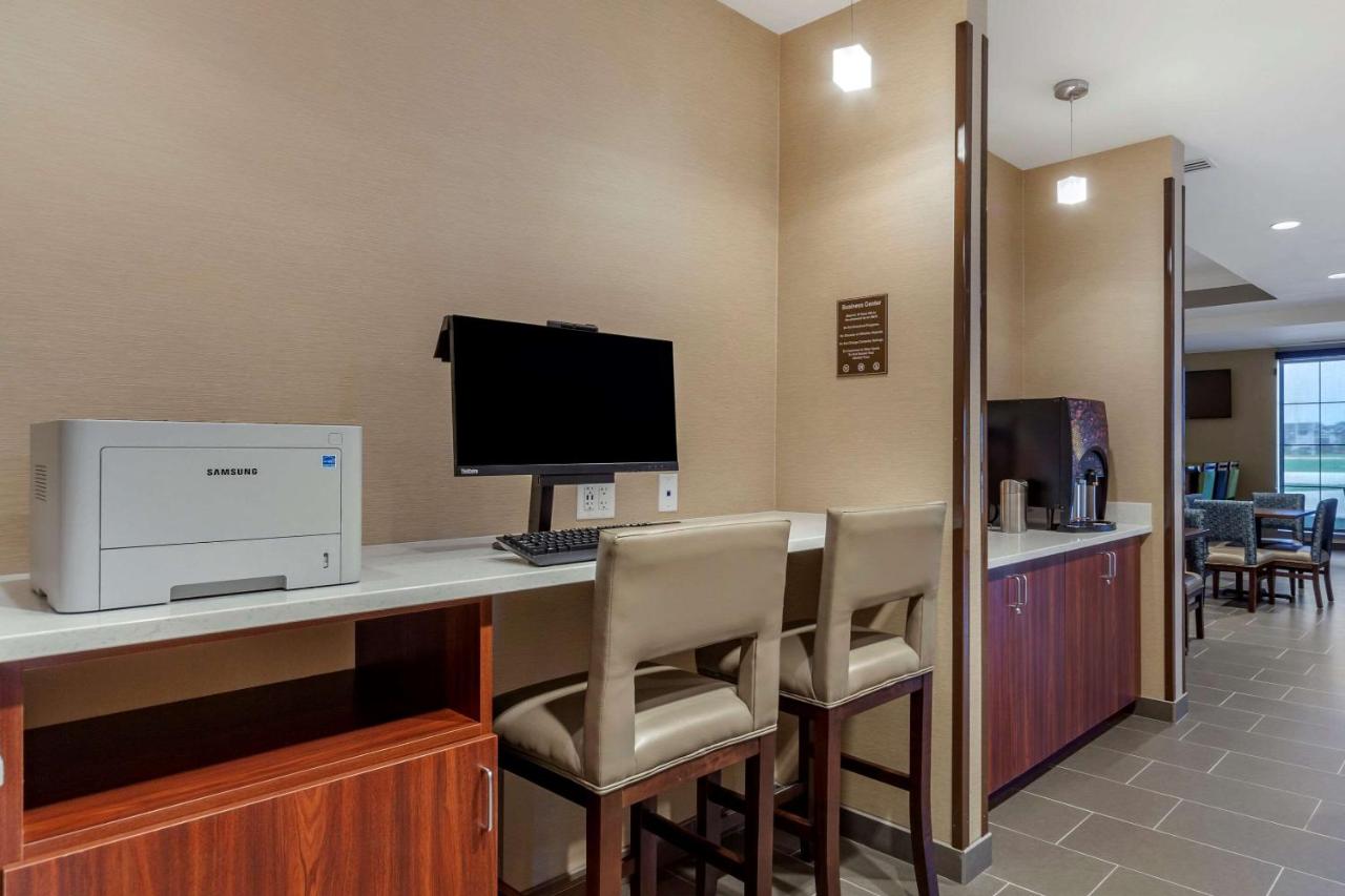  | Comfort Suites Grand Island