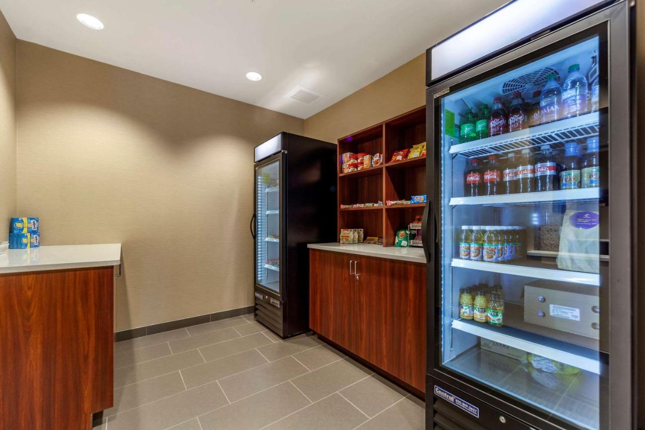  | Comfort Suites Grand Island