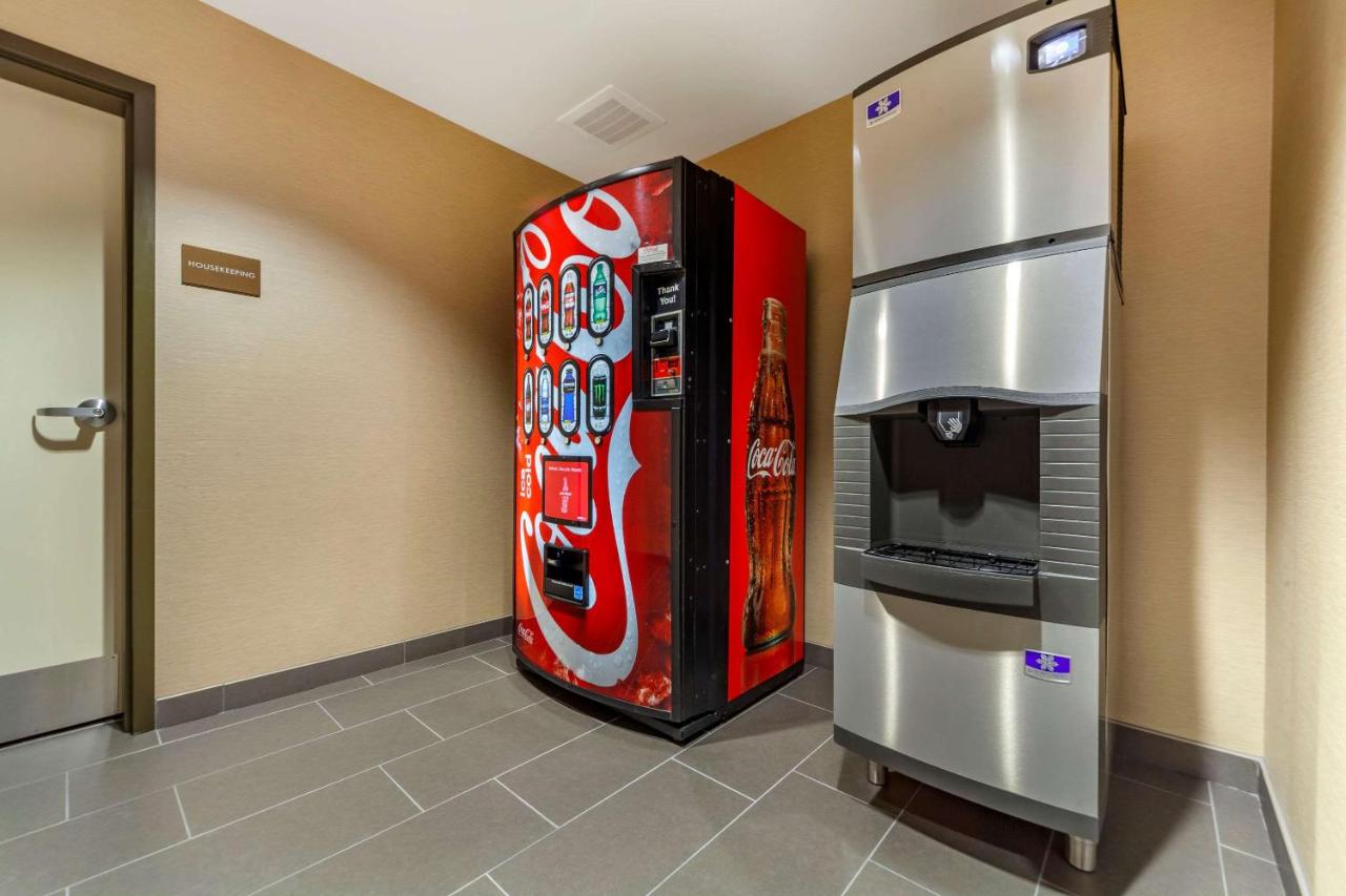  | Comfort Suites Grand Island