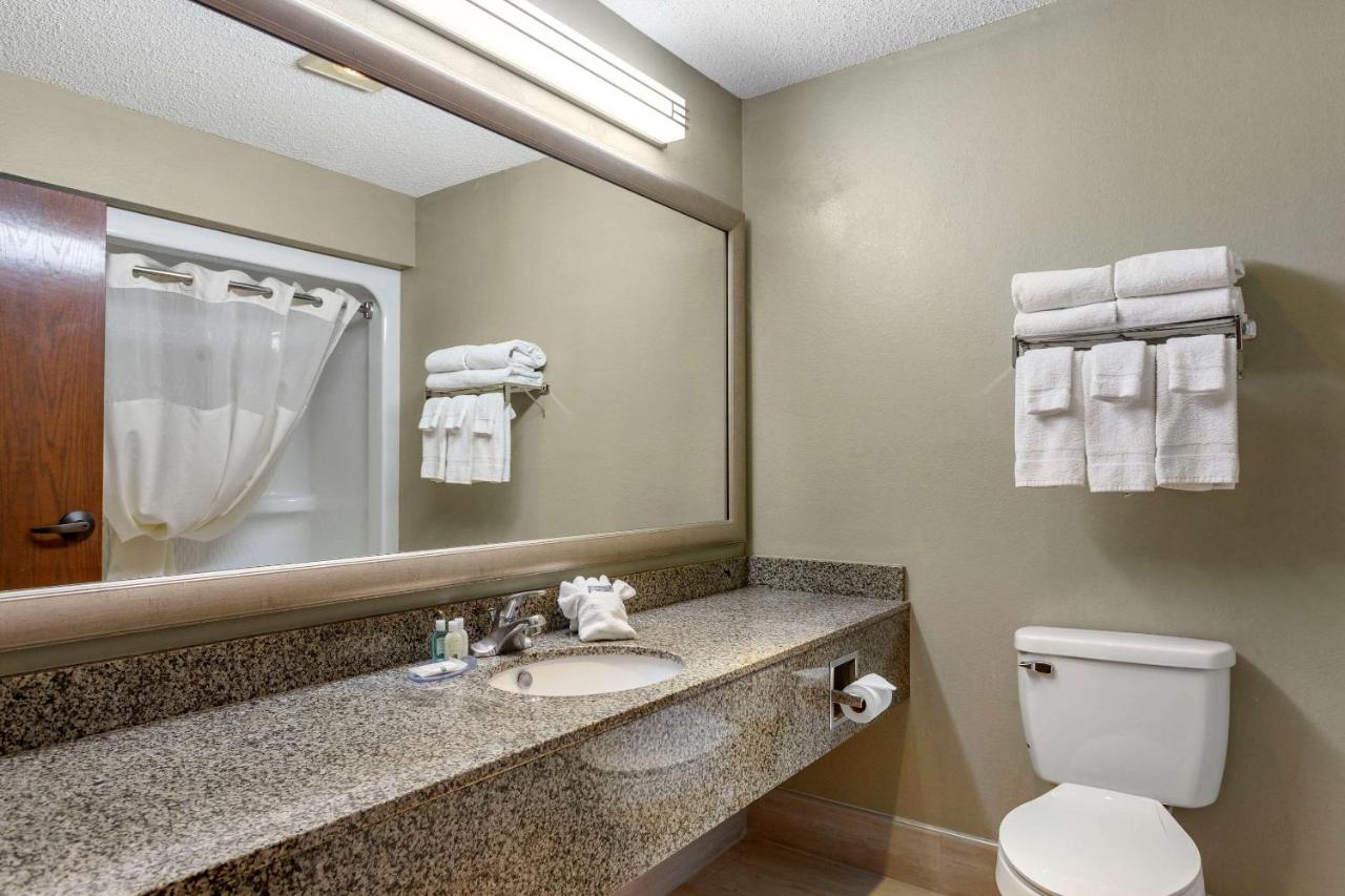  | Quality Inn Saint Robert - Ft. Leonard Wood