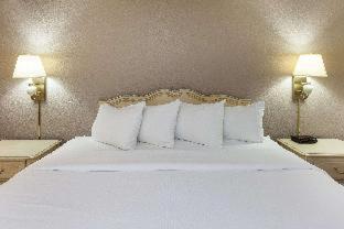 Room #34397524 at The Hotel Ojibway, Trademark Collection by Wyndham