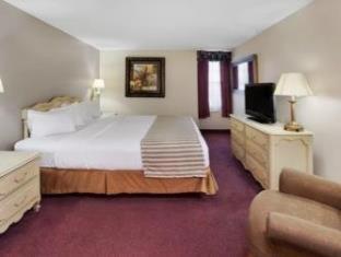 Room #34397524 at The Hotel Ojibway, Trademark Collection by Wyndham